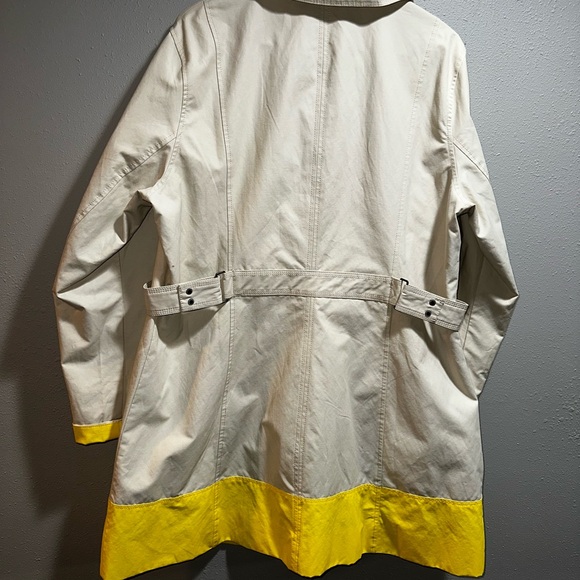 Eddie Bauer Vintage Beige and Yellow Women's Rain Jacket size XL - Picture 7 of 13
